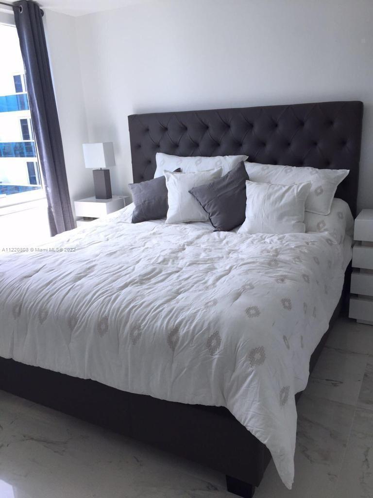 RONEY PALACE CONDO - Residential Lease