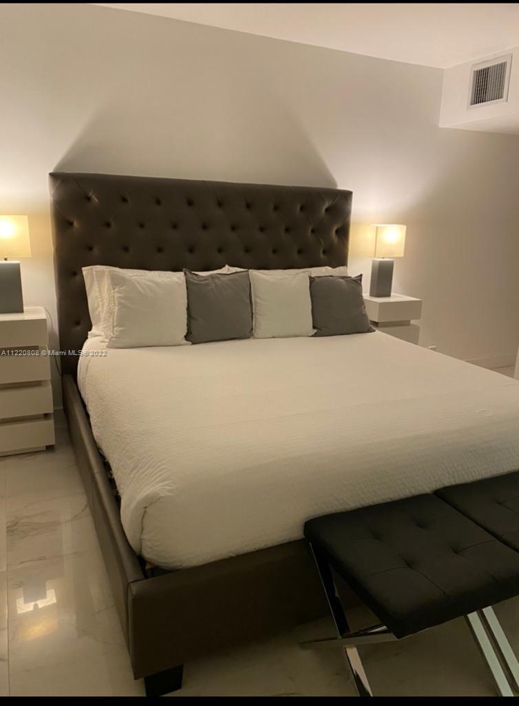 RONEY PALACE CONDO - Residential Lease