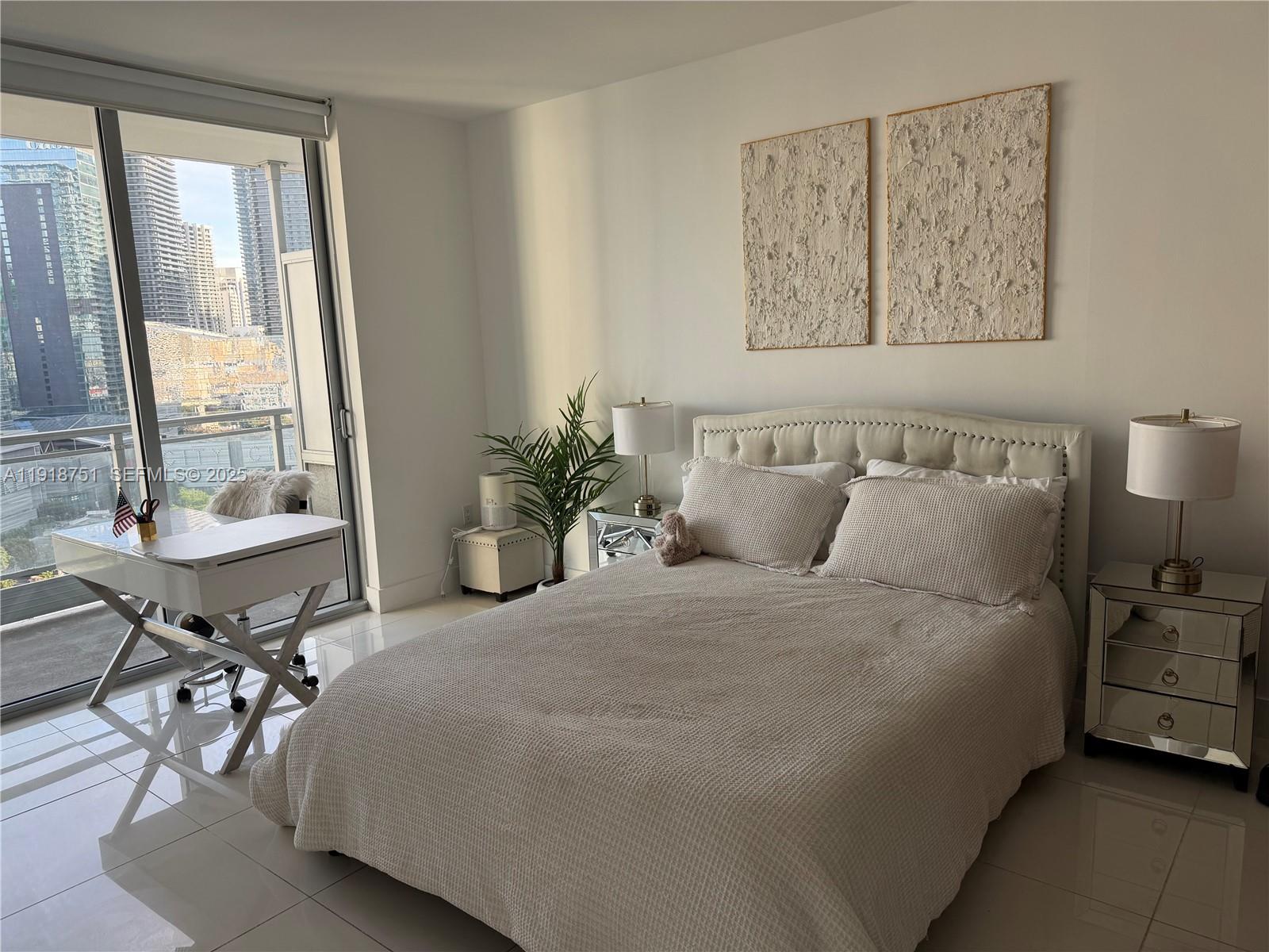 IVY CONDO - Residential Lease