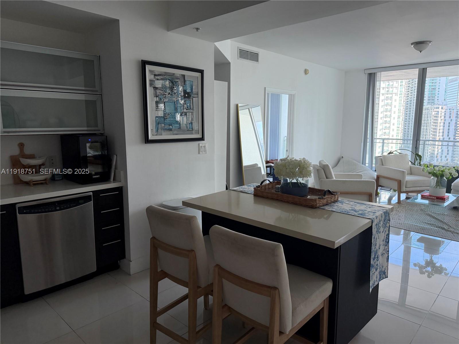 IVY CONDO - Residential Lease