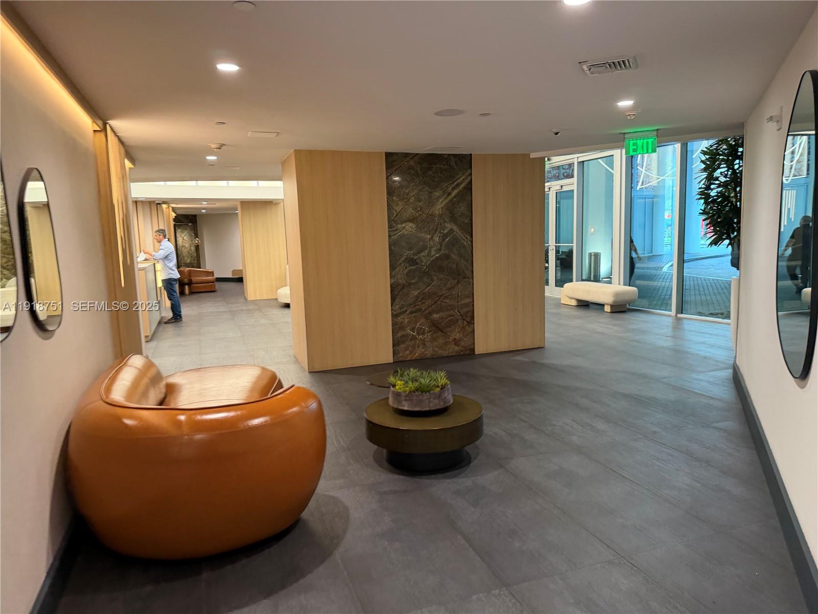 IVY CONDO - Residential Lease