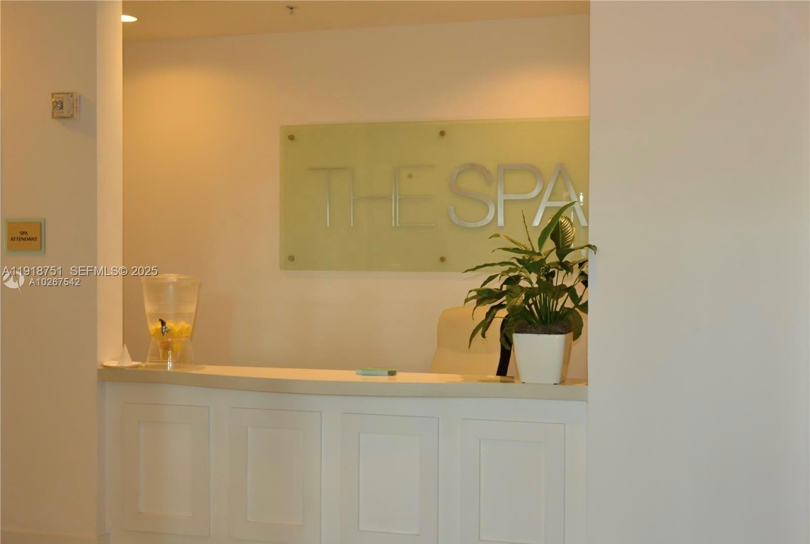 IVY CONDO - Residential Lease