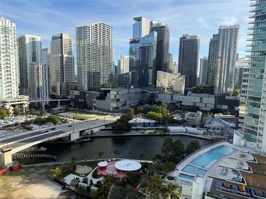 Beautiful 2-bedroom, 2-bath apartment located in one of the best areas of Downtown Miami, just minutes from Brickell City Centre and the top restaurants in the area. The Ivy Condominium offers 5-star resort-style amenities, including two pools, a fully equipped fitness center, a relaxing spa, and a wonderful playground. Enjoy comfort, convenience, and luxury in the heart of the city.