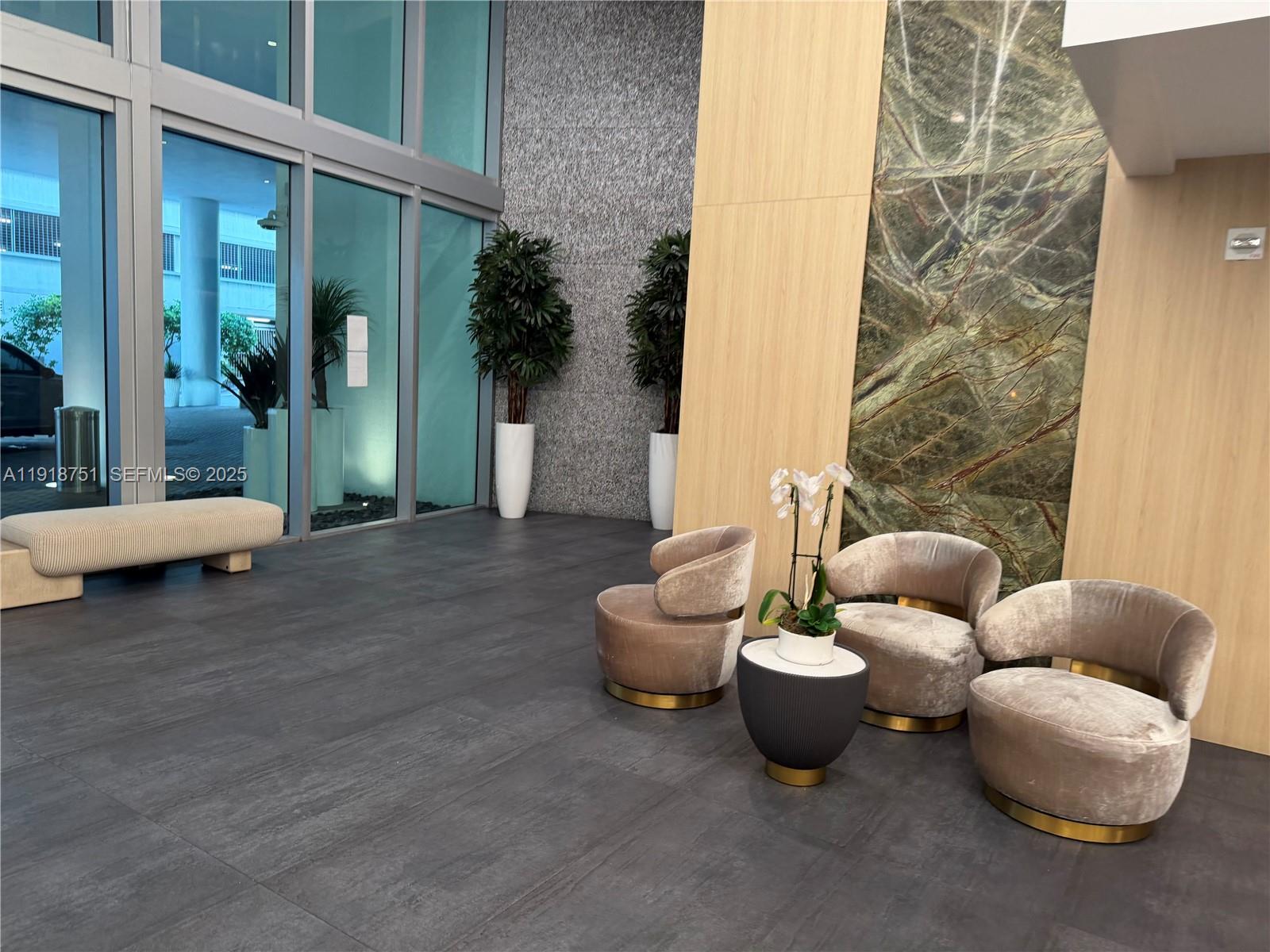 IVY CONDO - Residential Lease