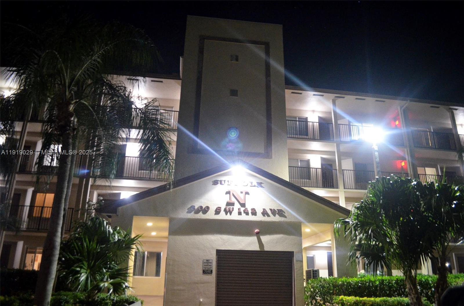 SUFFOLK AT CENTURY VILLAG - Residential