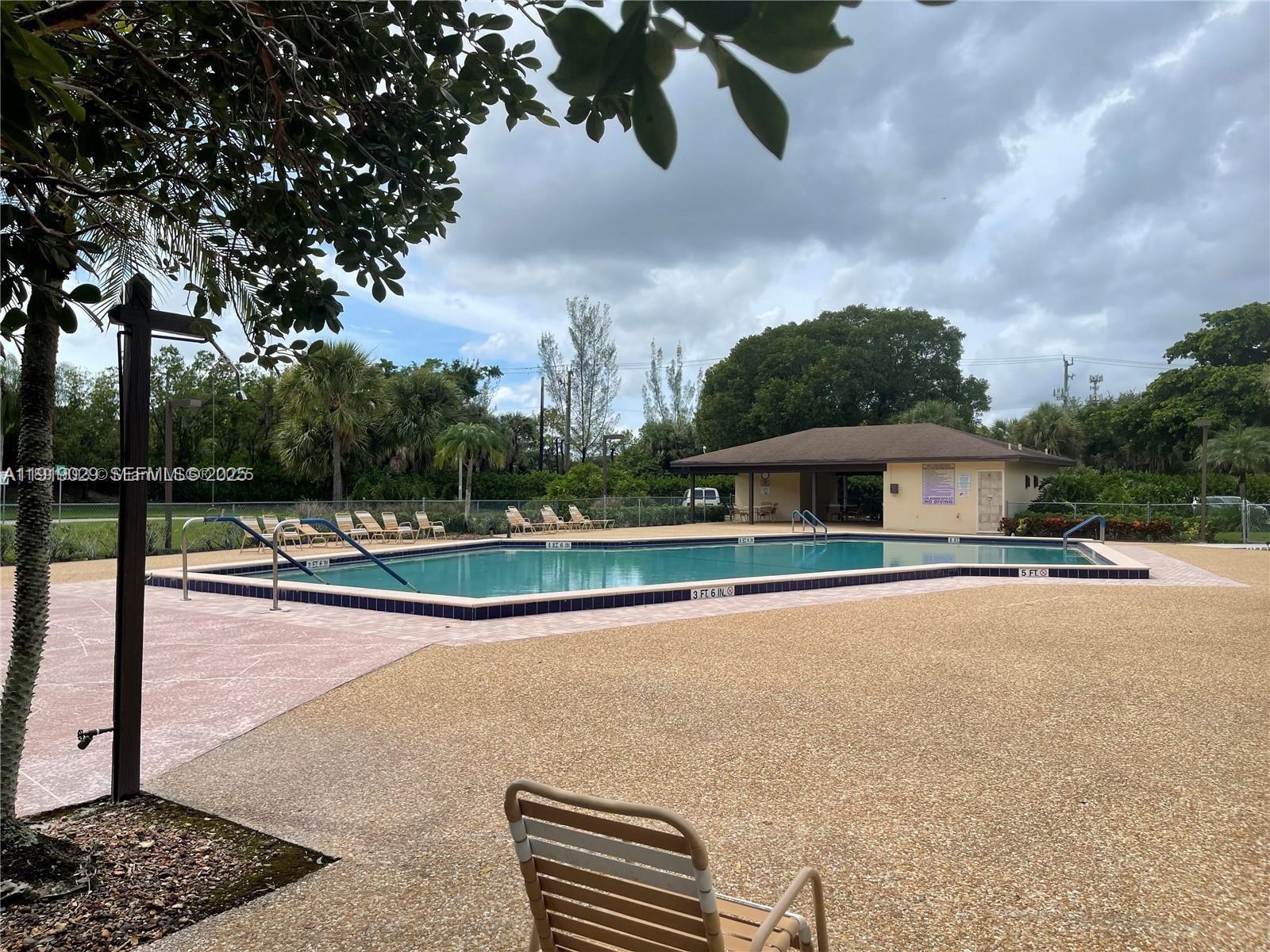 SUFFOLK AT CENTURY VILLAG - Residential