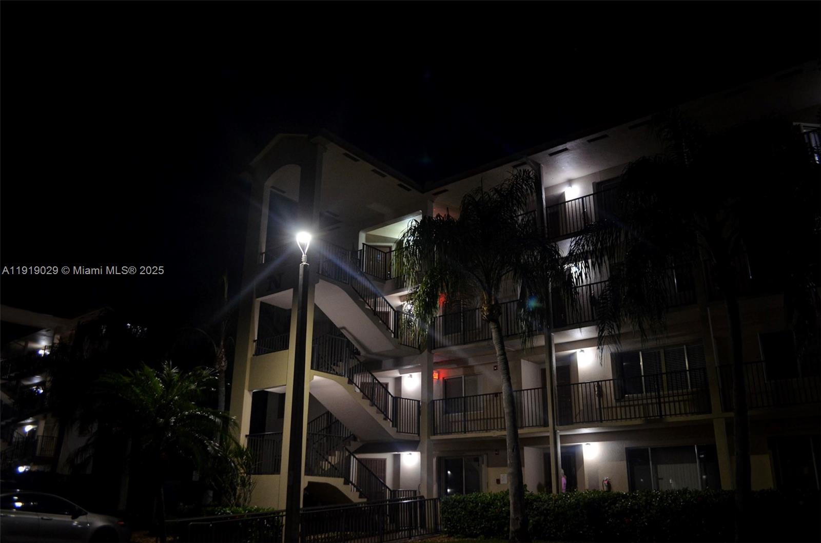 SUFFOLK AT CENTURY VILLAG - Residential