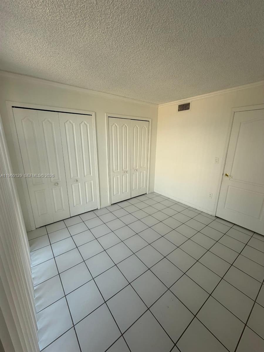 INTERNATIONAL PARK I COND - Residential Lease