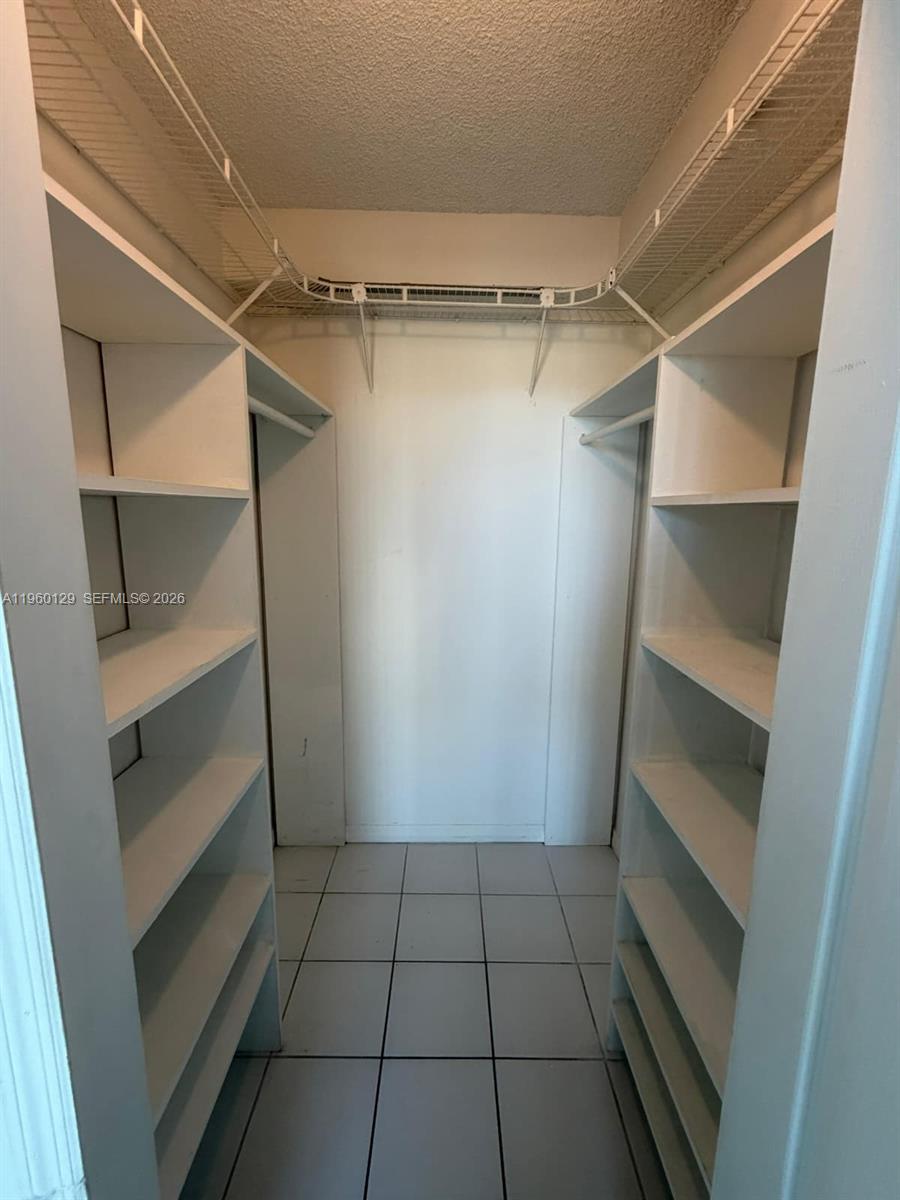 INTERNATIONAL PARK I COND - Residential Lease