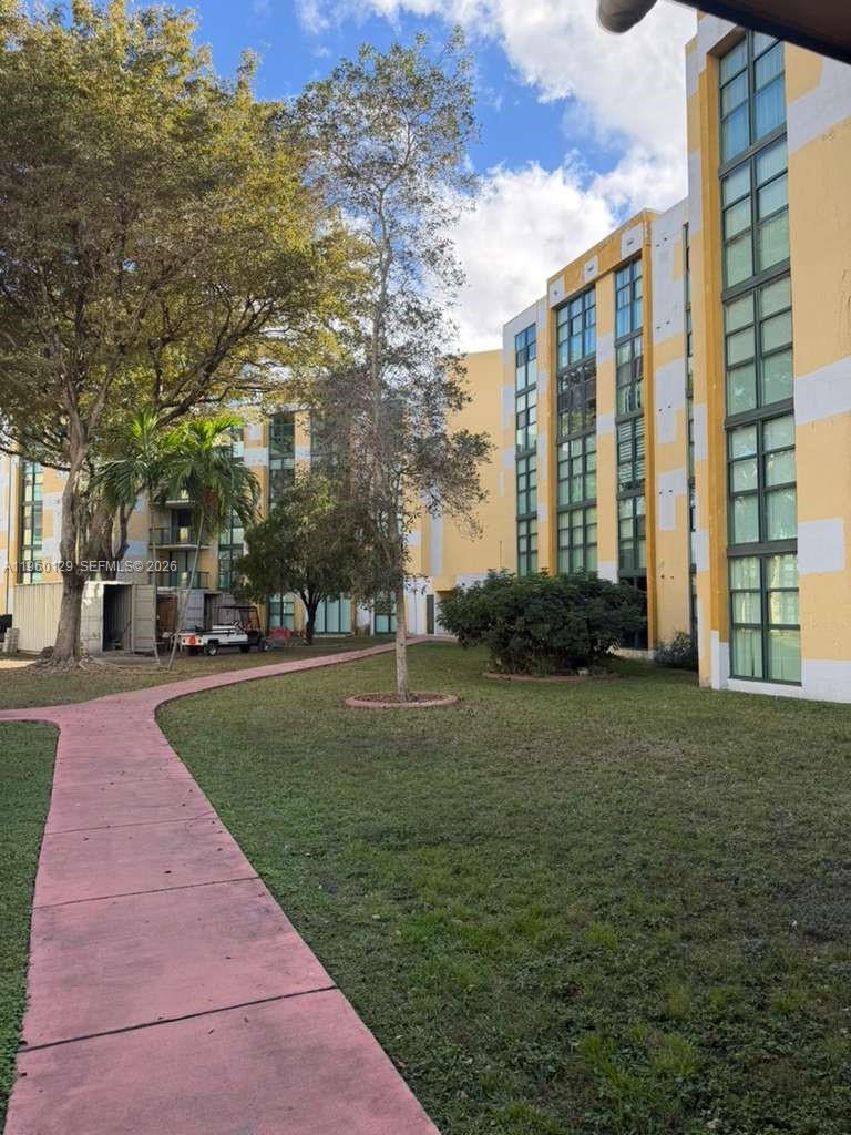 INTERNATIONAL PARK I COND - Residential Lease