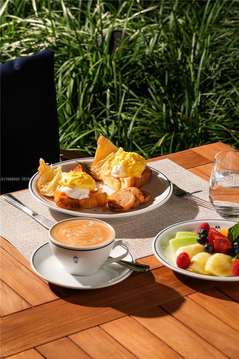 2655 SOUTH BAYSHORE DRIVE - Residential