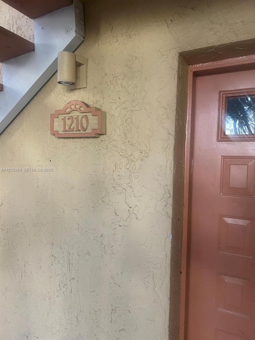 BEAUTIFUL 2/2, CORNER UNIT- FIRST FLOOR, IN THE GREAT COMMUNITY OF NAPOLI GARDENS. HIGH END KITCHEN CABINETS STAINLESS APPLIANCES. TILES FLOORING. IMPACT WINDOWS. WASHER-DRYER IN THE UNIT- 2 BEDROOM - SPACIOUS MASTER SUITE . SCREENED PATIO . LOTS OF PRIVACY.