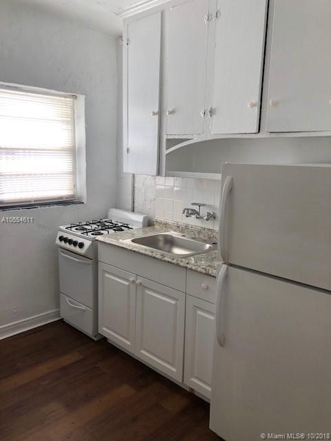 LINCOLN SUB - Residential Lease