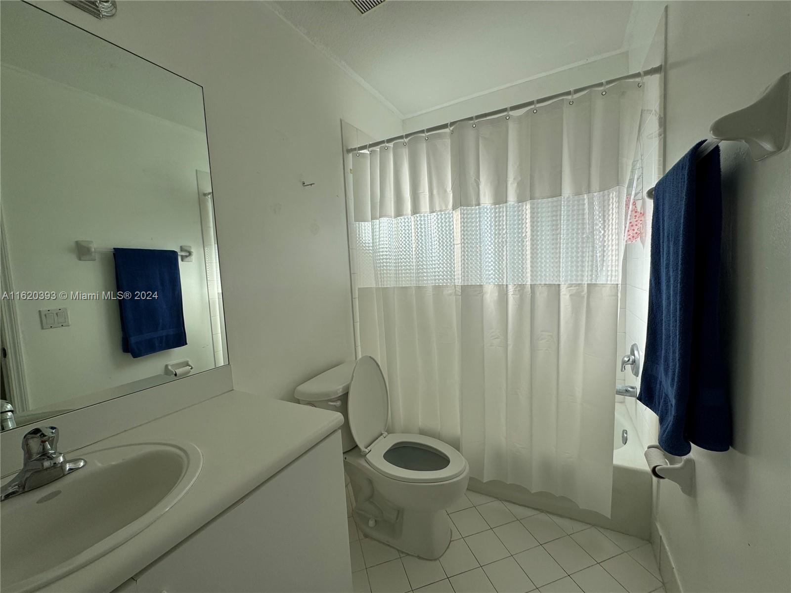 BISCAYNE DRIVE ESTATES - Residential