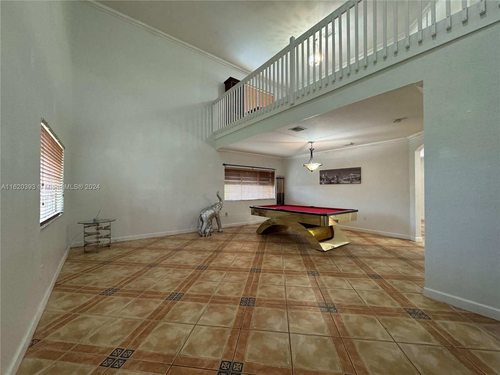 BISCAYNE DRIVE ESTATES - Residential