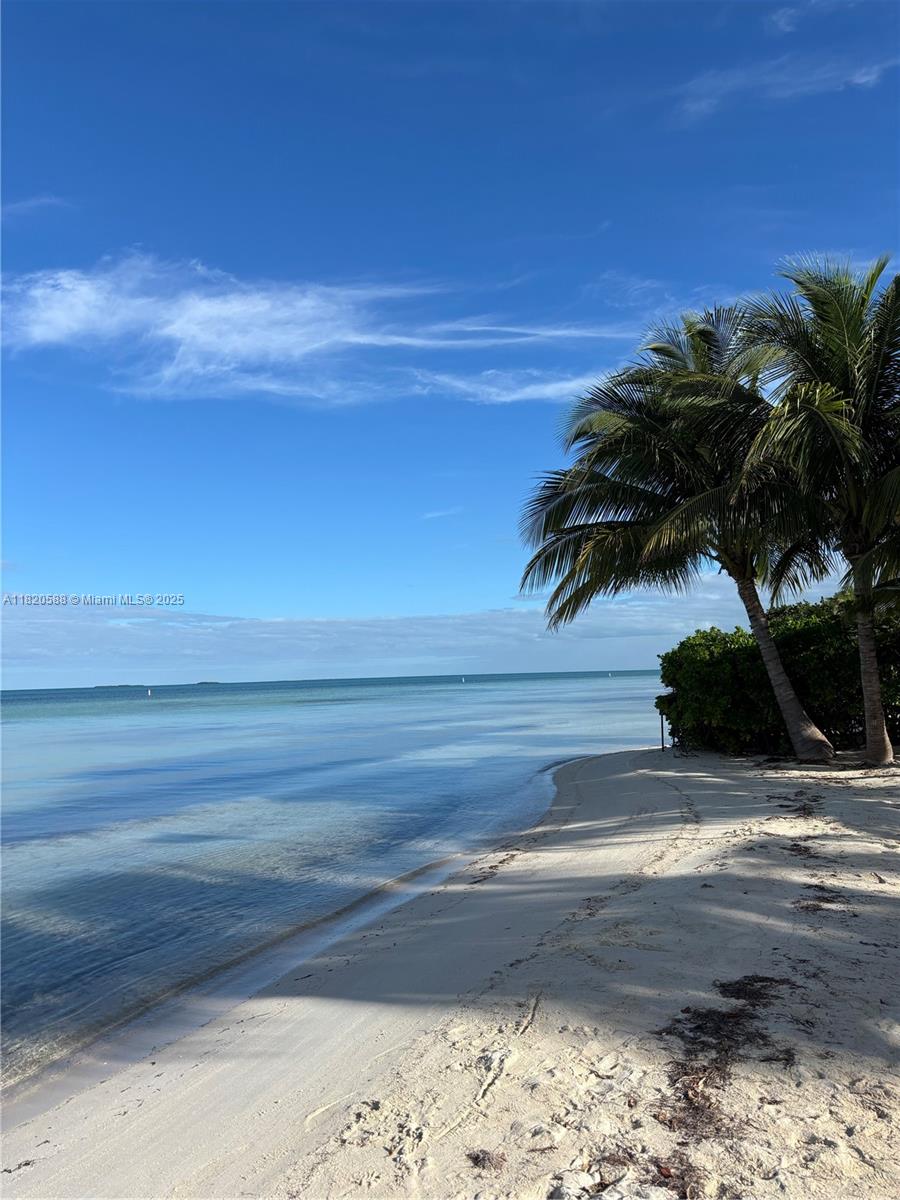 WHITE MARLIN BEACH SEC 1 - Residential Lease