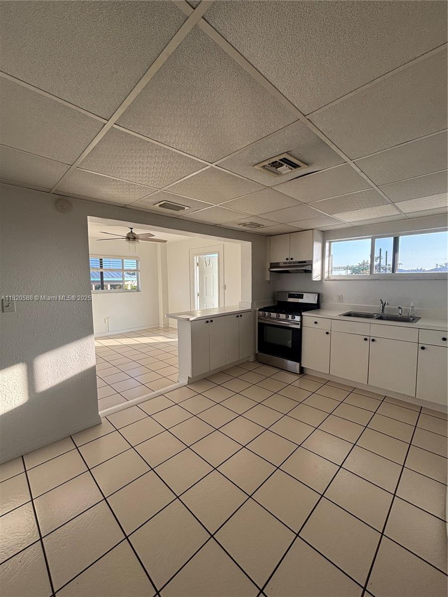 WHITE MARLIN BEACH SEC 1 - Residential Lease