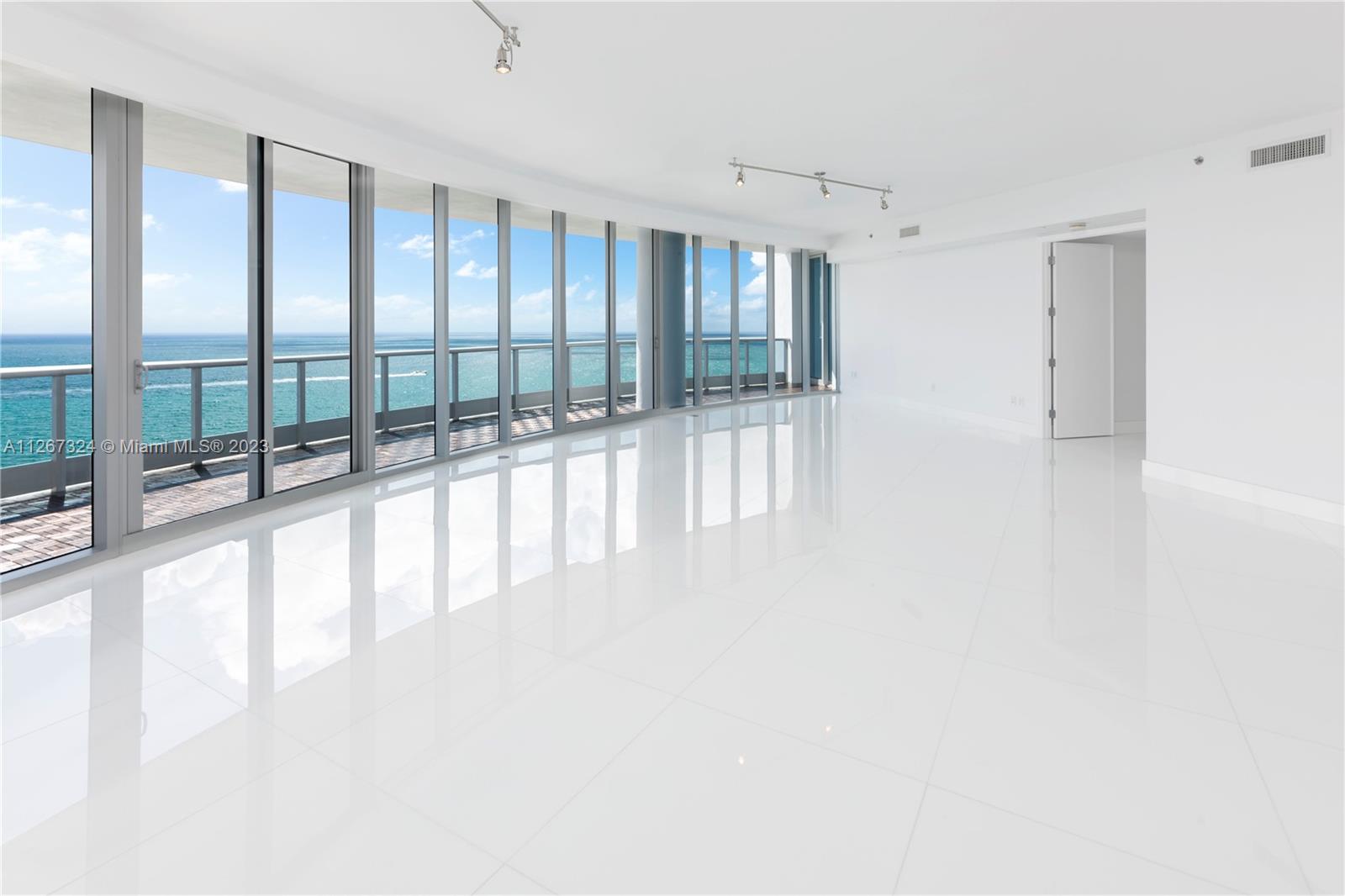 THE RESIDENCES AT THE BAT - Residential