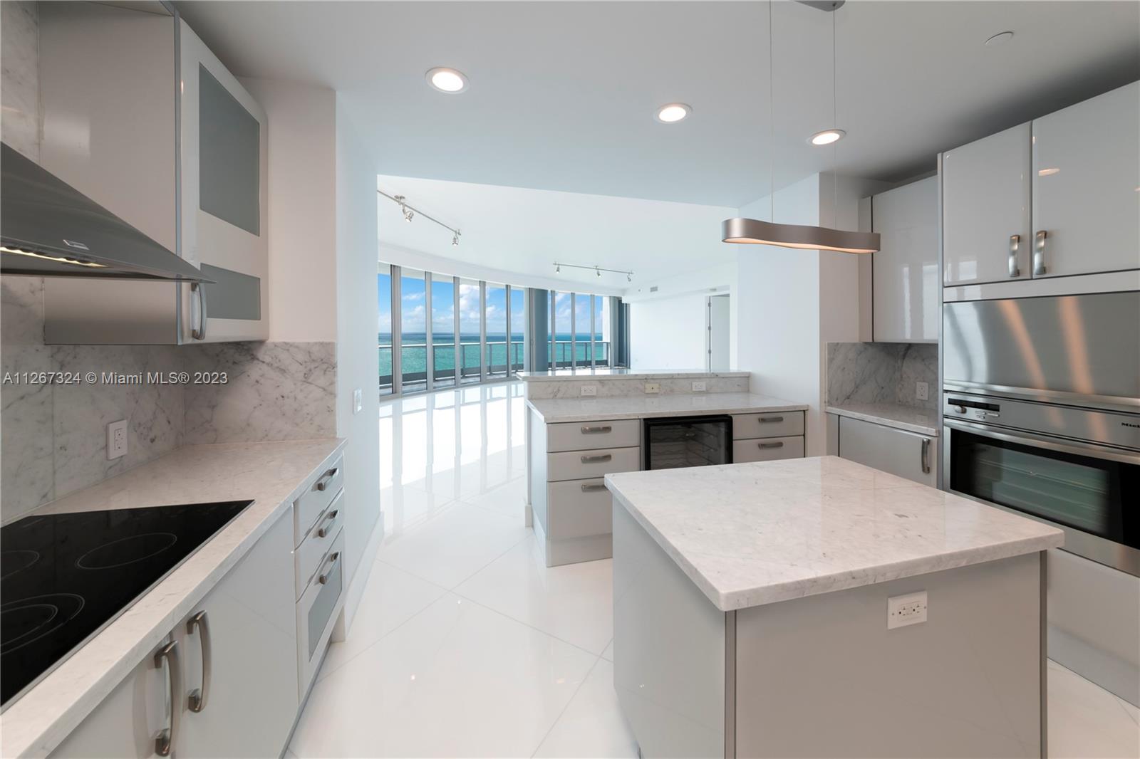 THE RESIDENCES AT THE BAT - Residential