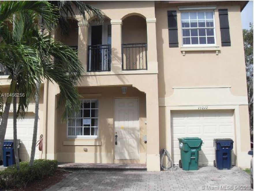 Lovely 2 story 3 bedroom 2.5 bath townhome with attached garage up for sale. Community has pool and
club house. Home will need some new flooring and paint. Bring your design ideas and customize this home
to fit your needs. Come take a look today.