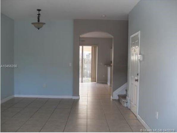 COURTS AT TUSCANY - Residential