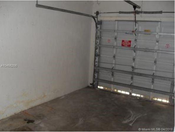 COURTS AT TUSCANY - Residential