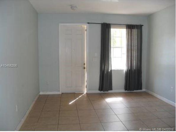 COURTS AT TUSCANY - Residential