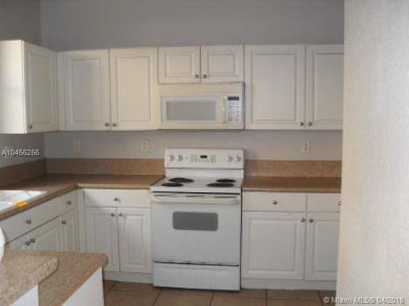 COURTS AT TUSCANY - Residential