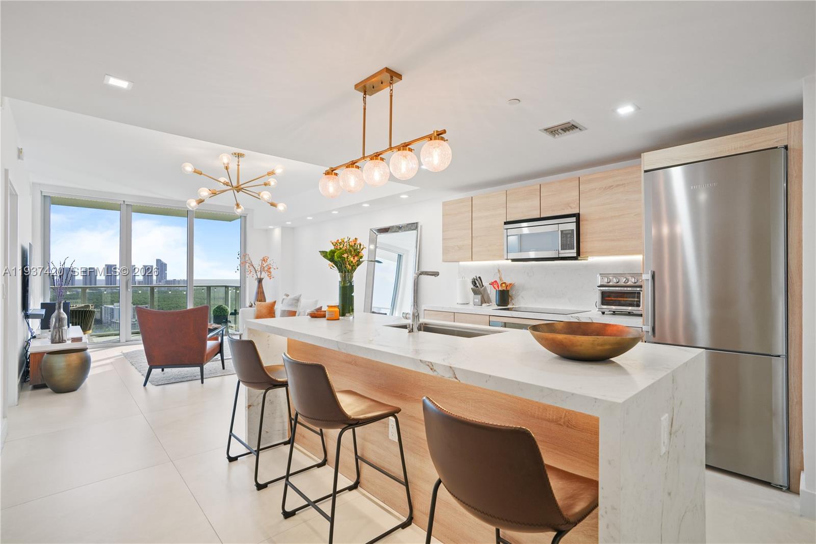 16385 Biscayne Blvd 2819