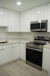 HOLLYWOOD LAWNS - Residential