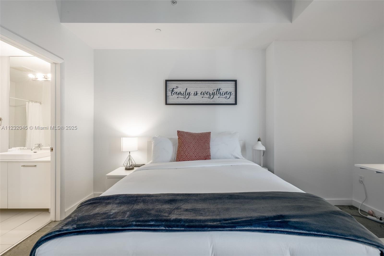 CENTRO CONDO - Residential Lease