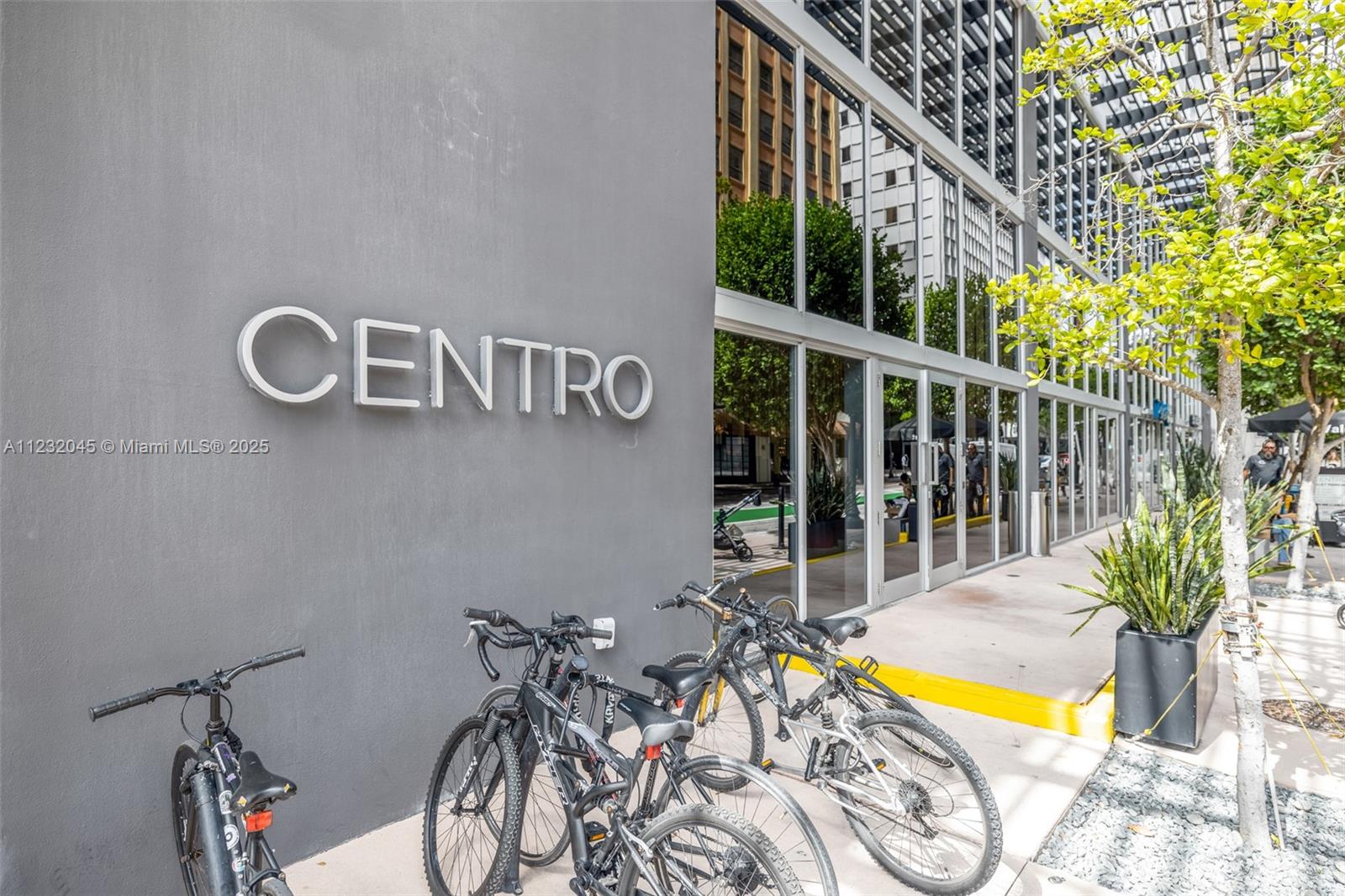 CENTRO CONDO - Residential Lease