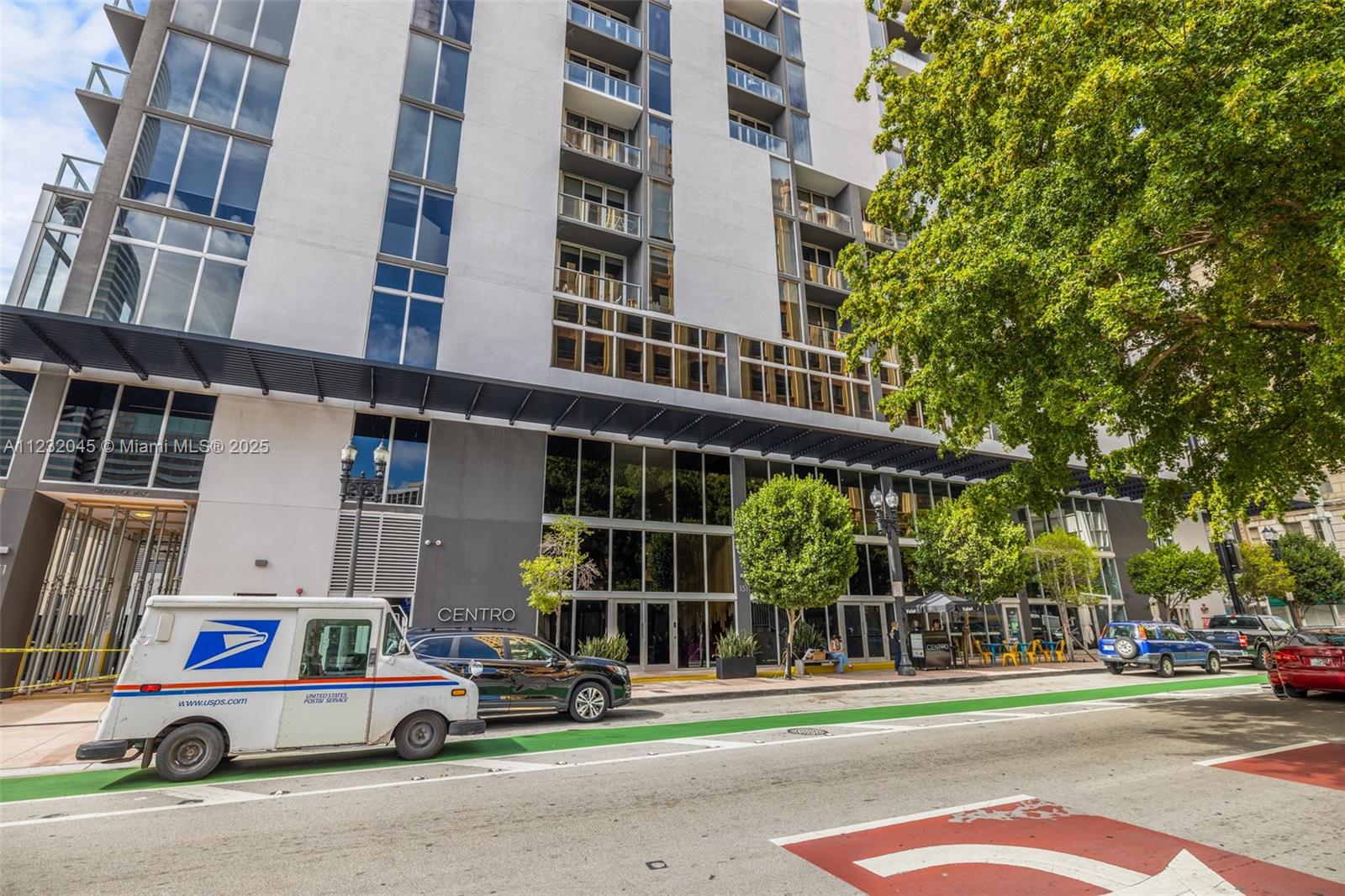 CENTRO CONDO - Residential Lease