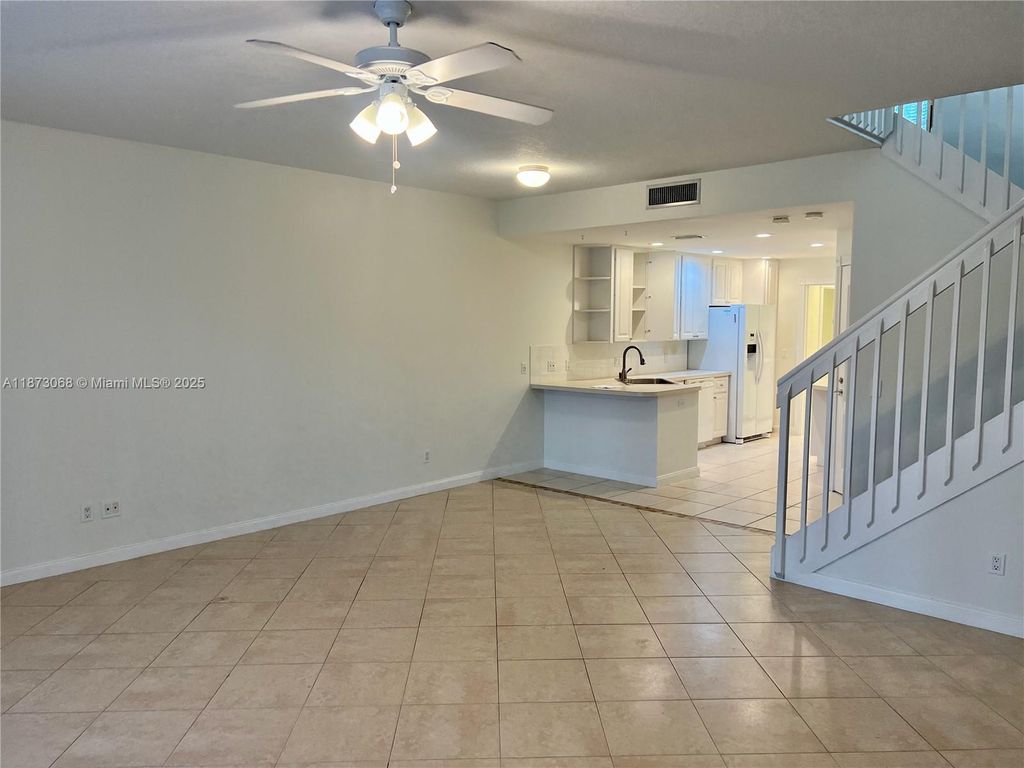 Photo of 193 Santa Barbara Way #193, Palm Beach Gardens, FL 33410 (MLS # A11873068)