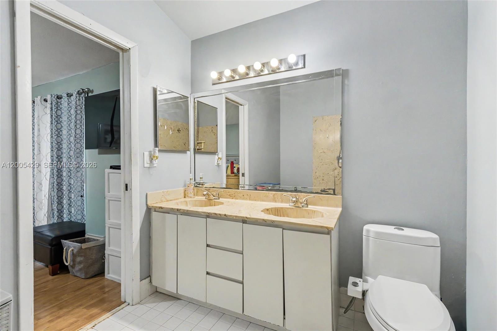 CORAL SPRINGS UNIVERSITY - Residential