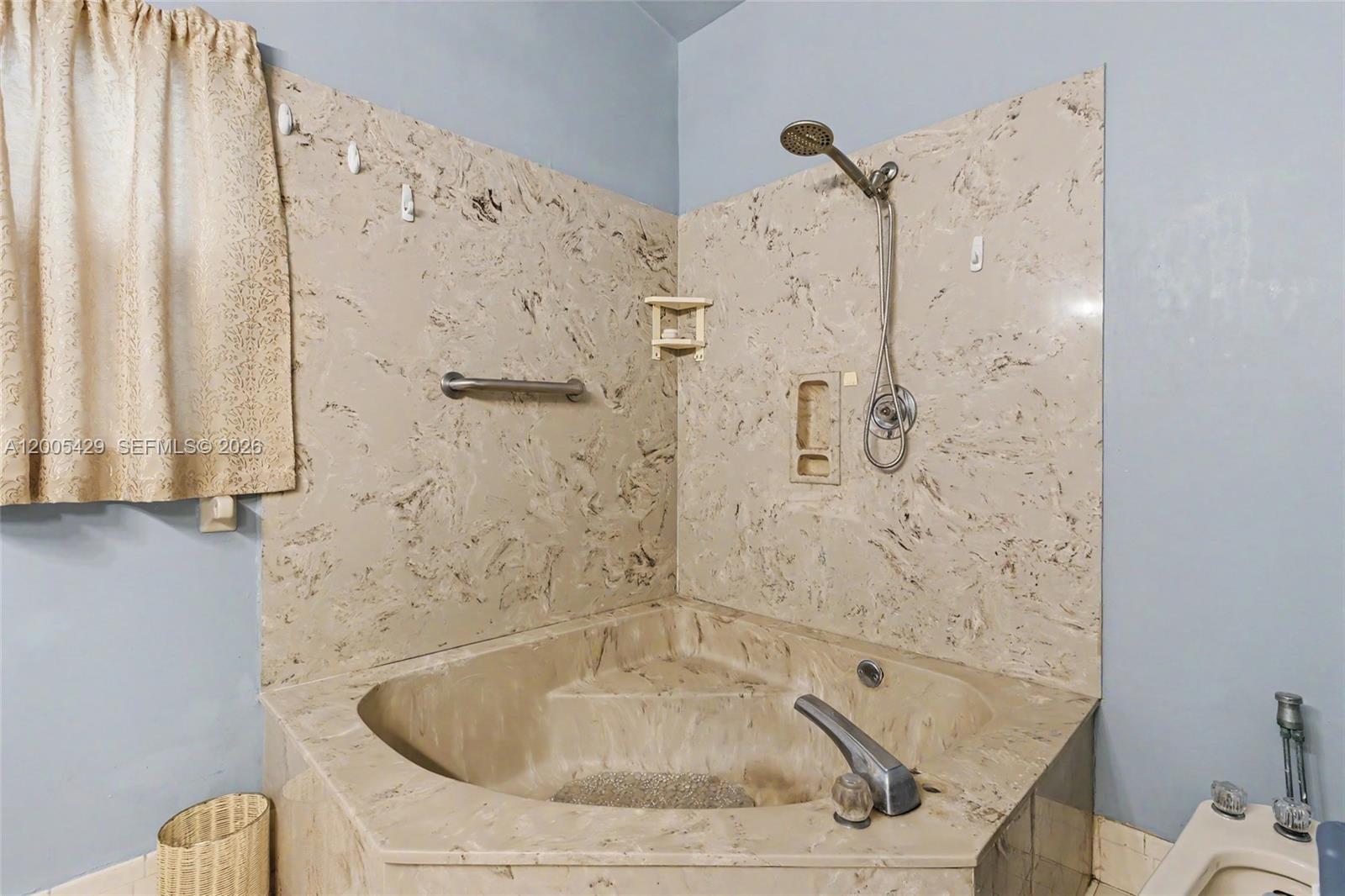 CORAL SPRINGS UNIVERSITY - Residential