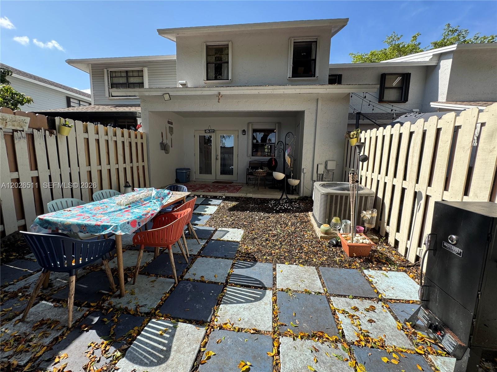 PEMBROKE POINTE SECTION T - Residential