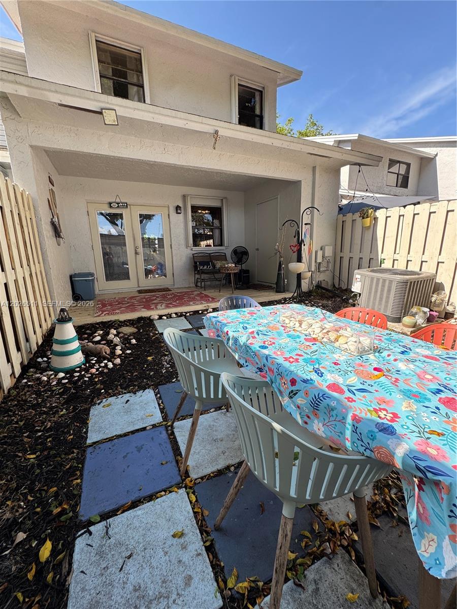 PEMBROKE POINTE SECTION T - Residential