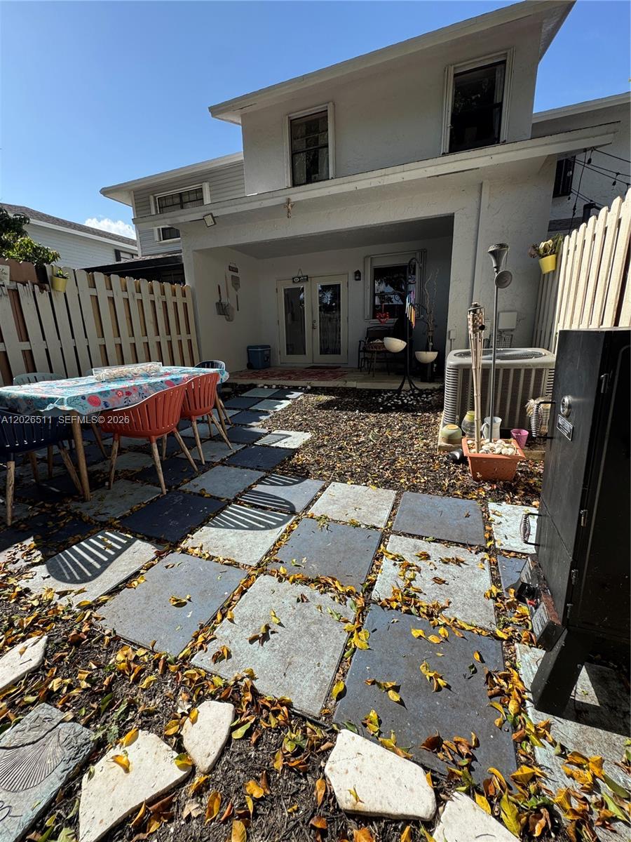 PEMBROKE POINTE SECTION T - Residential