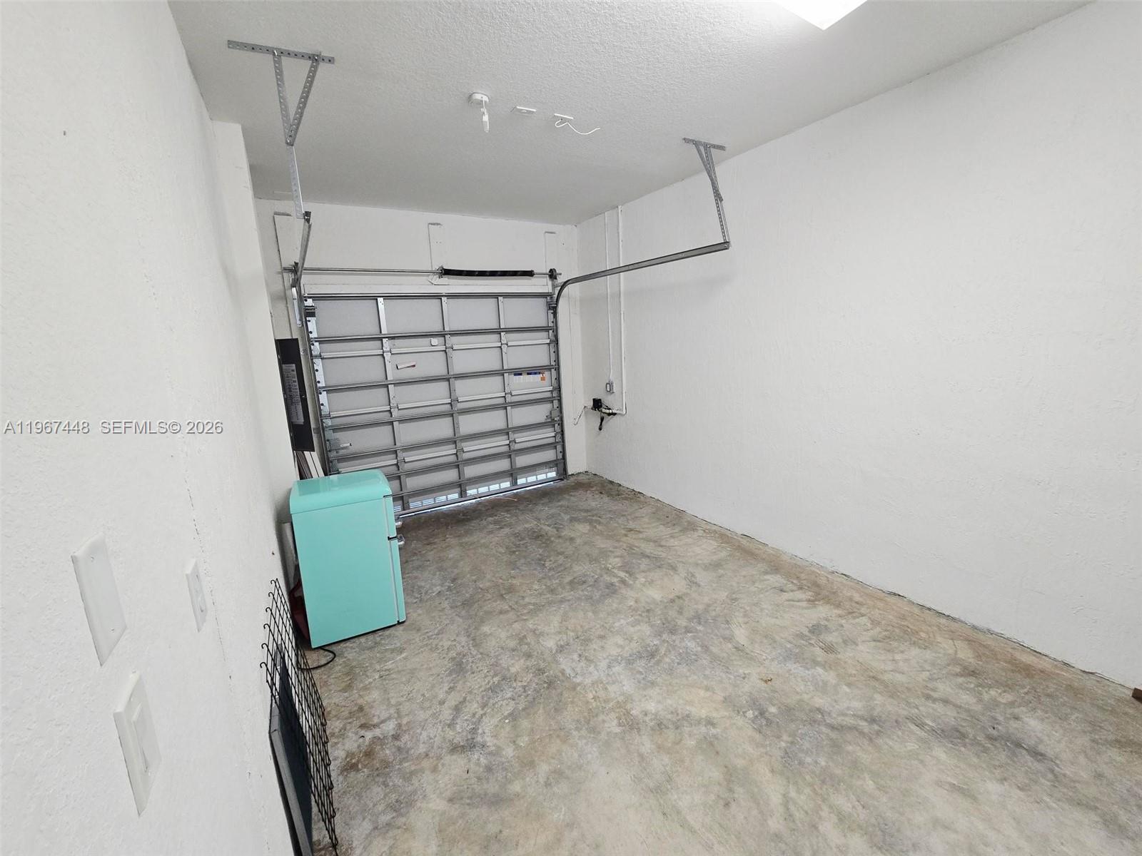 VISTA LAGO - Residential