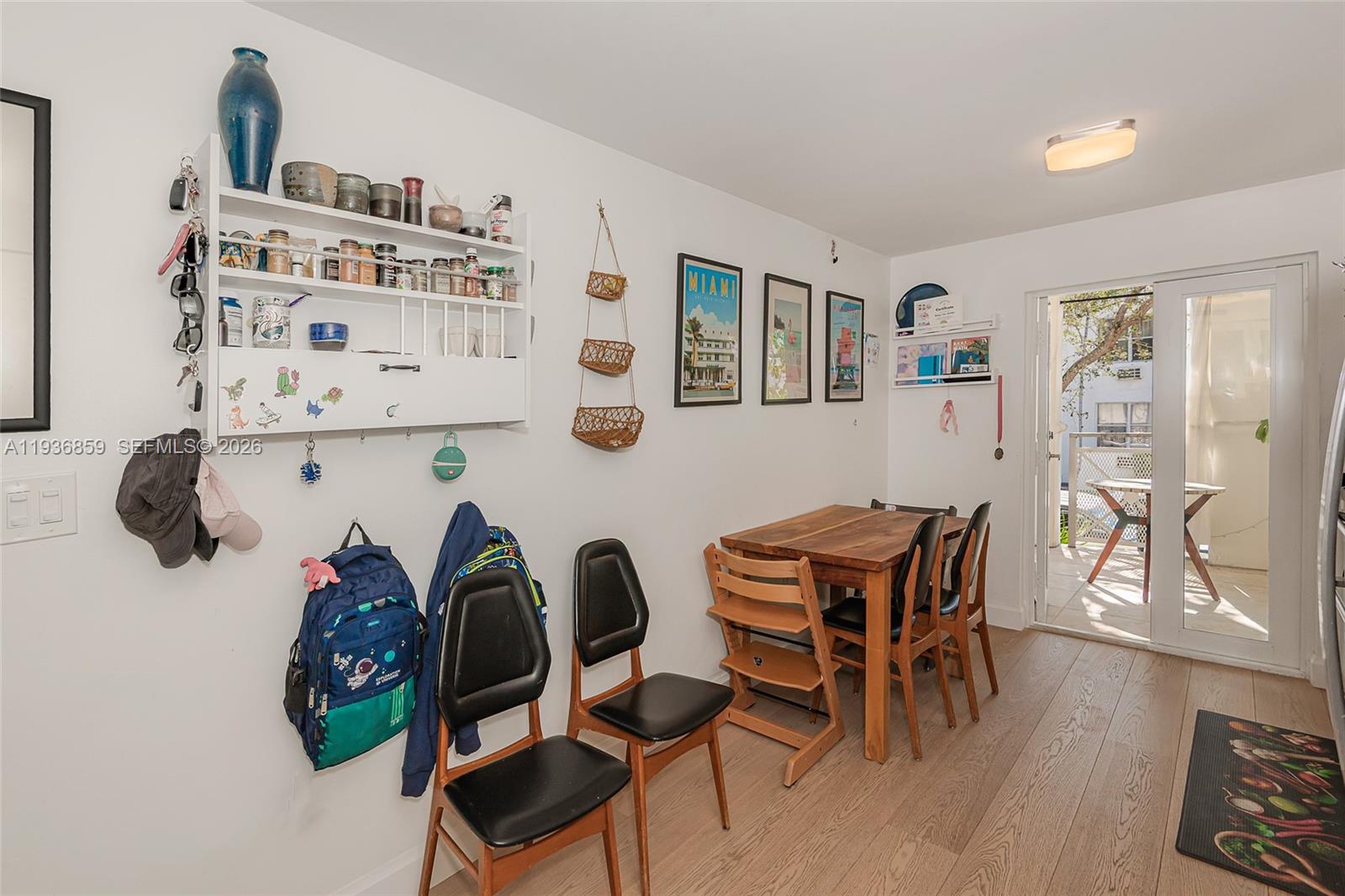 MAGNOLIA CONDO - Residential