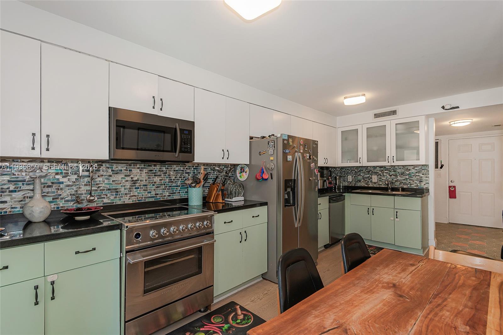 MAGNOLIA CONDO - Residential