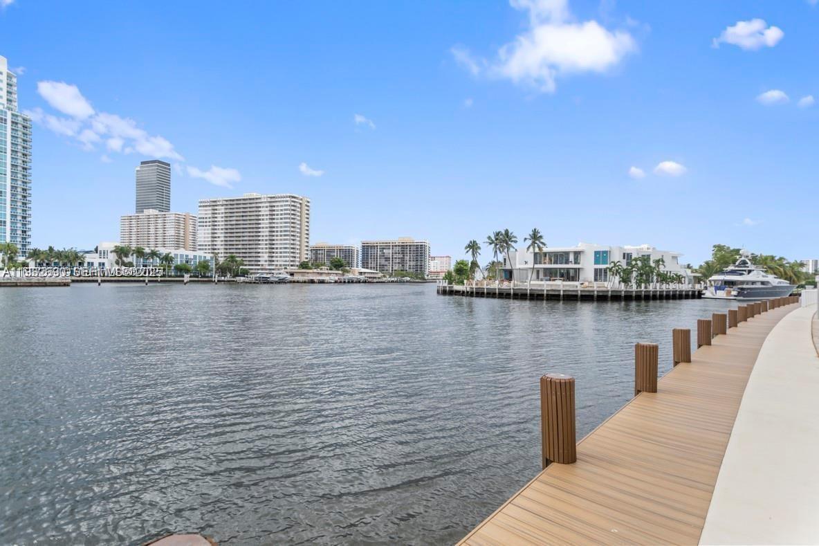 DORSEY ARMS CONDO - Residential Lease