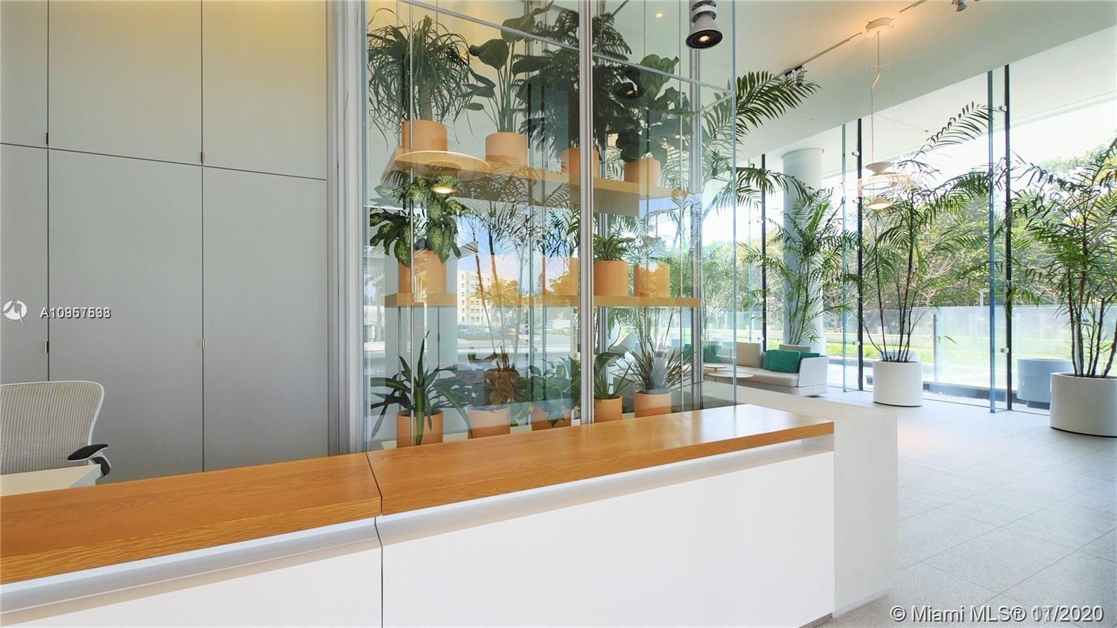 Eighty Seven Park - Residential