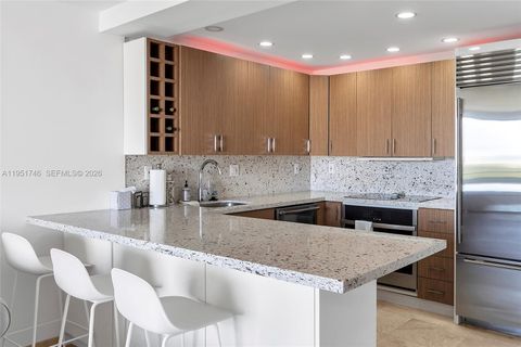 465 Ocean Dr 824 Miami Beach FL 33139