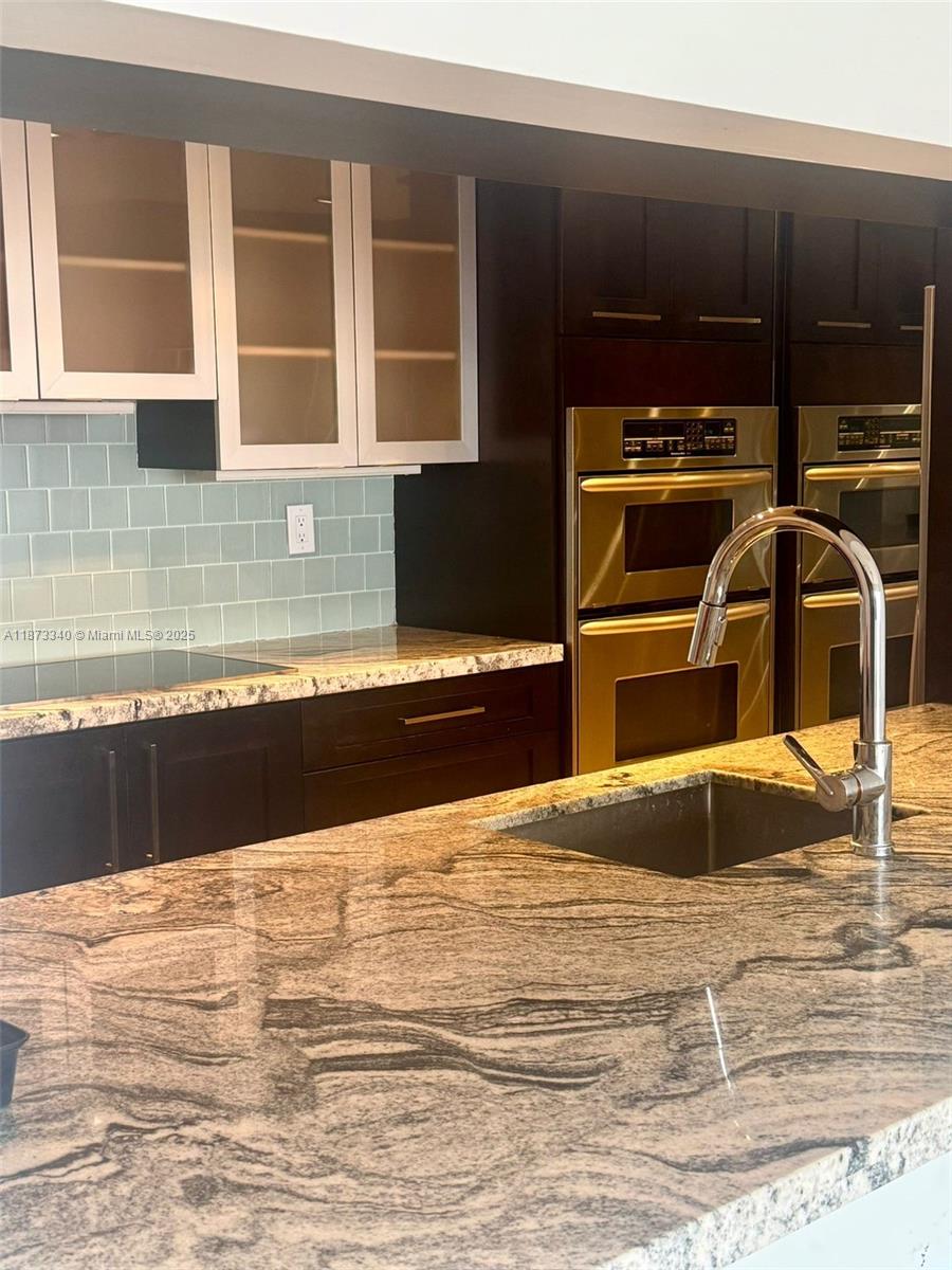 LEEWARD POINT CONDO - Residential Lease