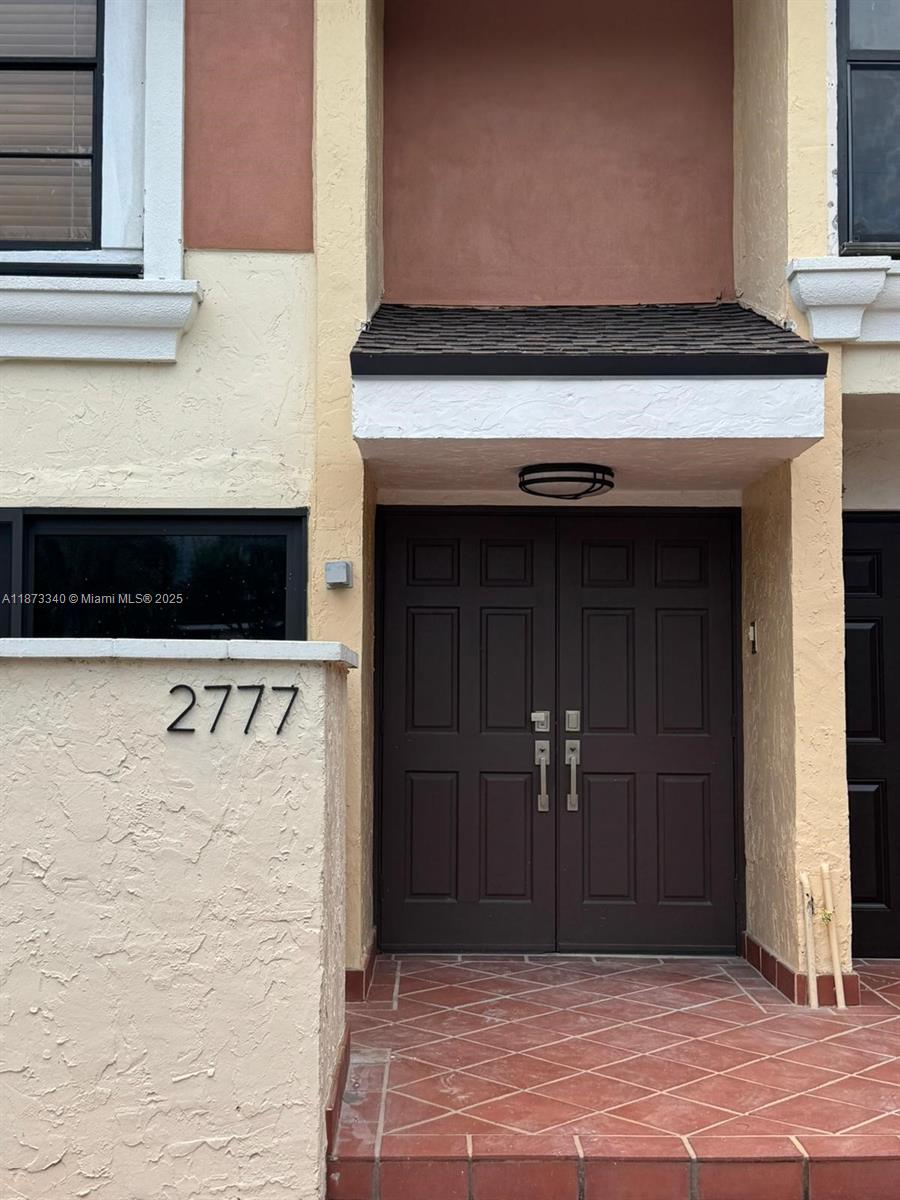 LEEWARD POINT CONDO - Residential Lease