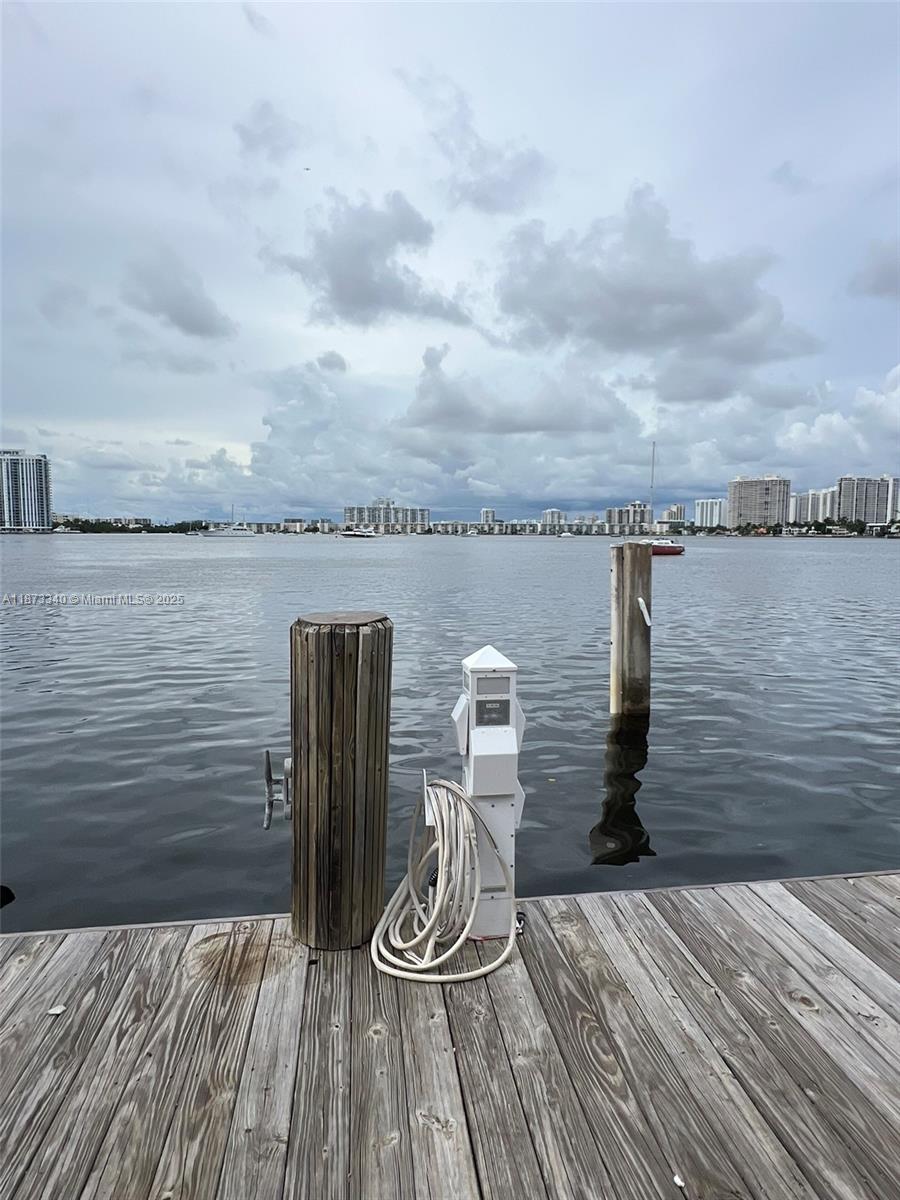 LEEWARD POINT CONDO - Residential Lease