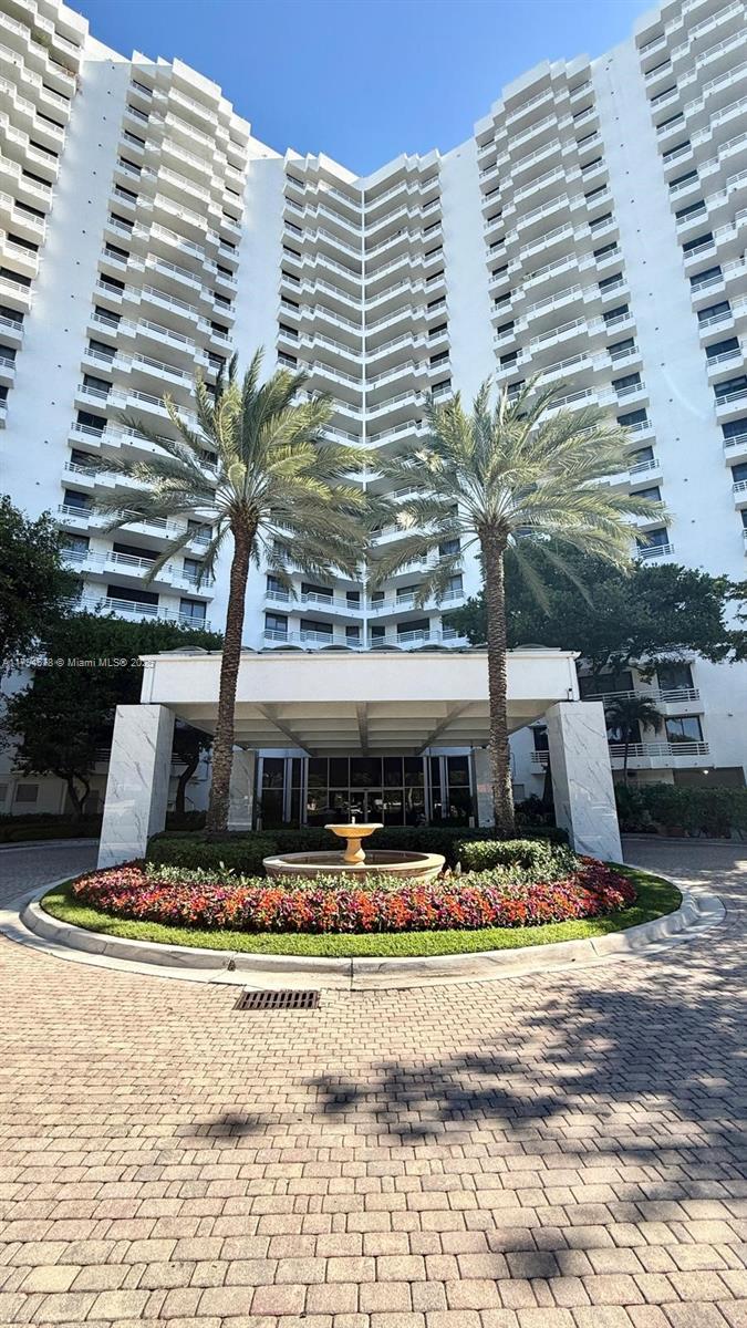 Property for Sale at 3300 Ne 192nd St Ph09, Aventura, Miami-Dade County, Florida - Bedrooms: 2 
Bathrooms: 2  - $410,000