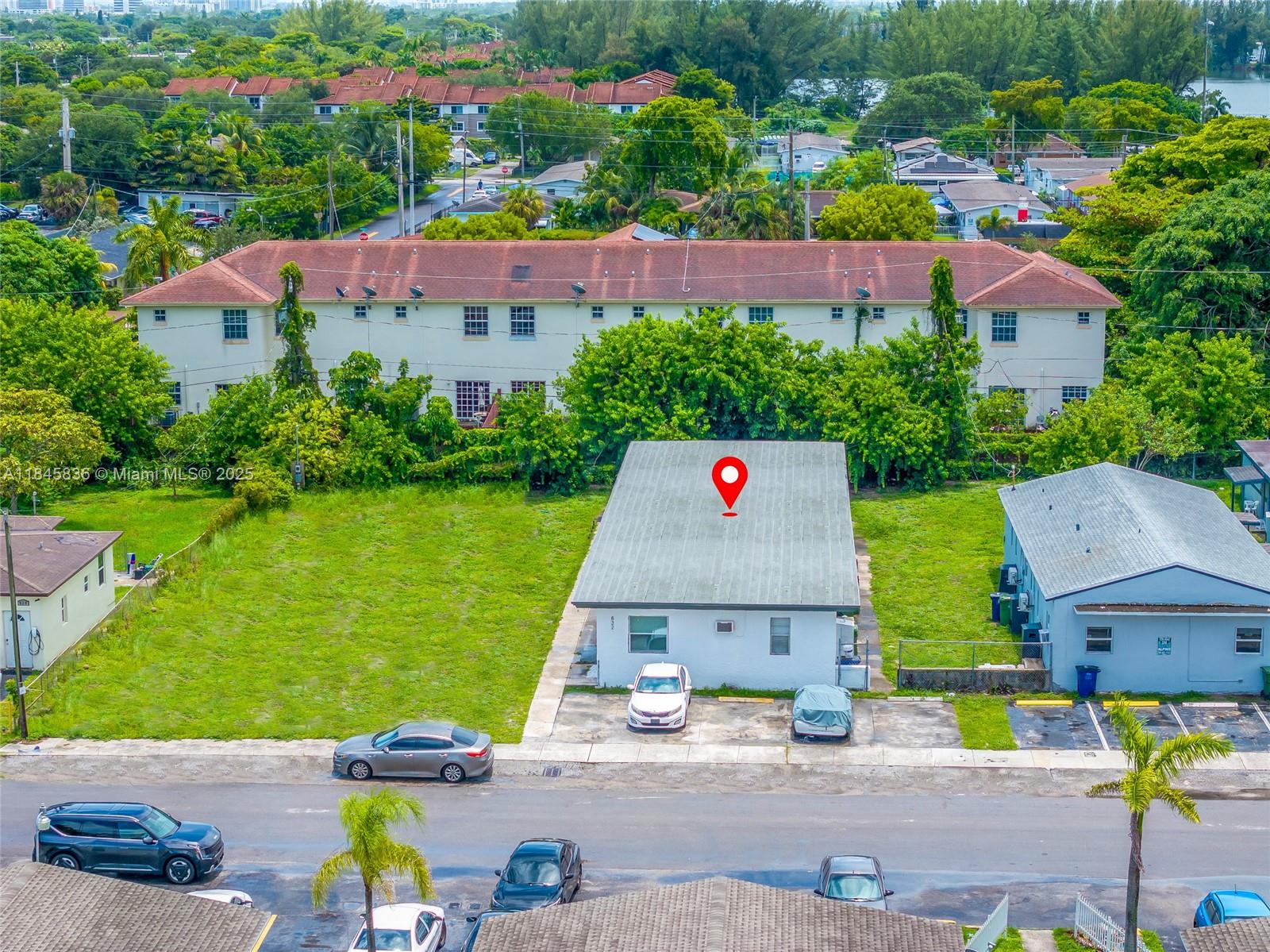 832 NW 10th St